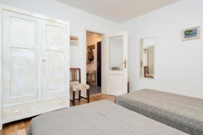 Отель Stone house Apartment Pelago  Елса